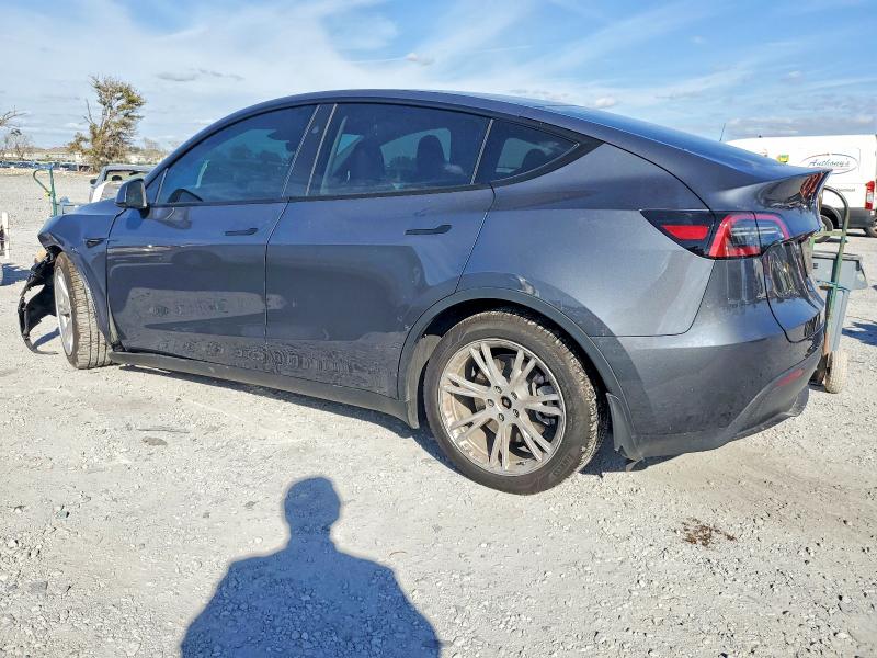 Photo 2 from auction – 2024 TESLA MODEL Y with VIN 7SAYGDEE5RA217424