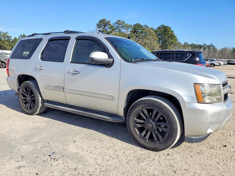 Photo 4 from auction – 2010 CHEVROLET TAHOE with VIN 1GNMCBE3XAR192149