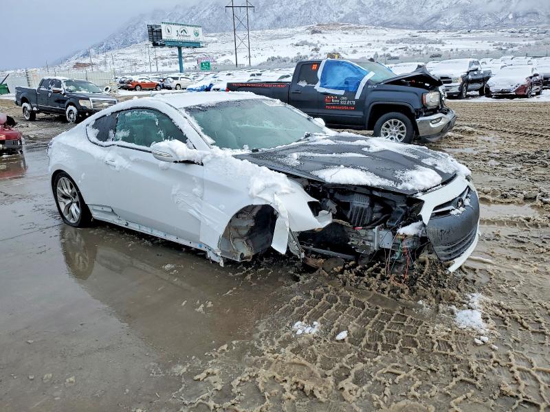 Photo 4 from auction – 2015 HYUNDAI GENESIS CO with VIN KMHHU6KJ6FU123735