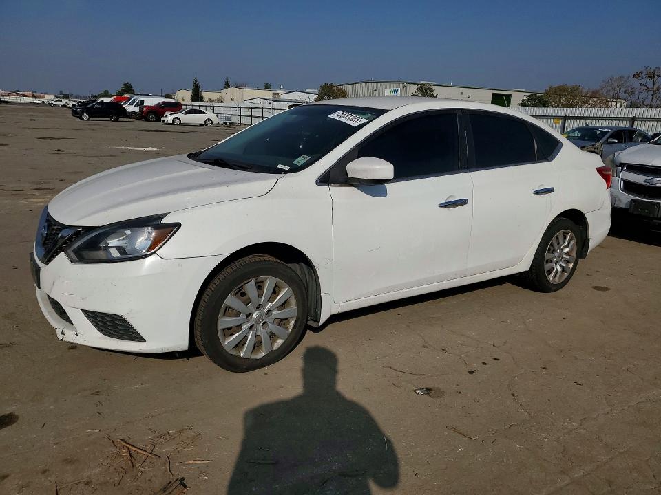 NISSAN SENTRA S 2016 with VIN 3N1AB7AP3GY242822 - Photo from auction