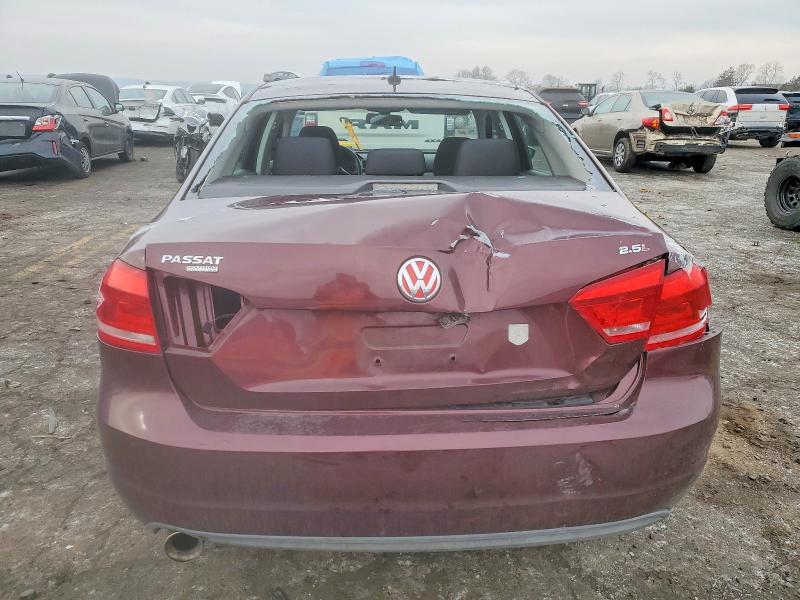 Photo 6 from auction – 2012 VOLKSWAGEN PASSAT S with VIN 1VWAP7A38CC028470