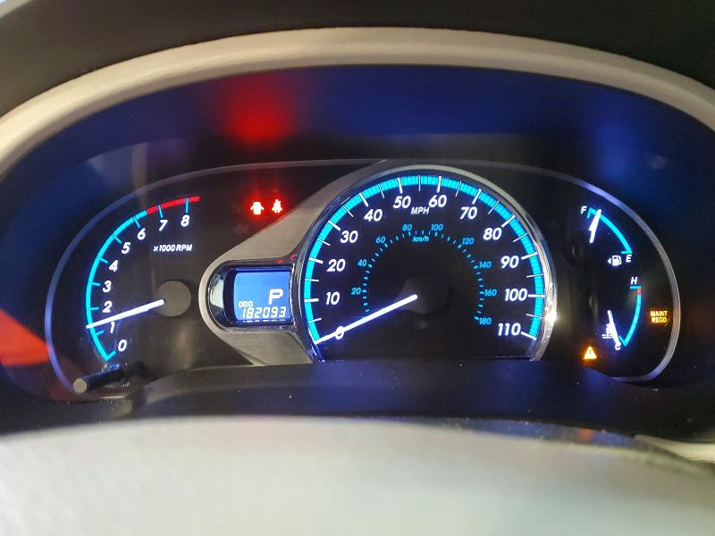 Photo 9 from auction – 2013 TOYOTA SIENNA XLE with VIN 5TDDK3DC3DS049522