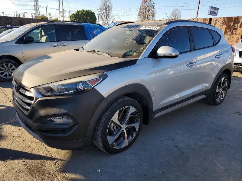 HYUNDAI TUCSON 2017 with VIN KM8J33A20HU570321 - Photo from auction