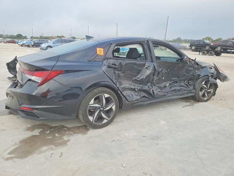 Photo 3 from auction – 2023 HYUNDAI ELANTRA with VIN KMHLS4AG2PU448510