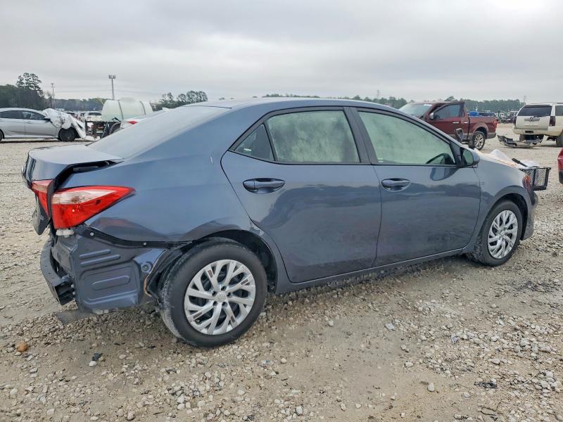 Photo 3 from auction – 2017 TOYOTA COROLLA L with VIN 5YFBURHE9HP608053