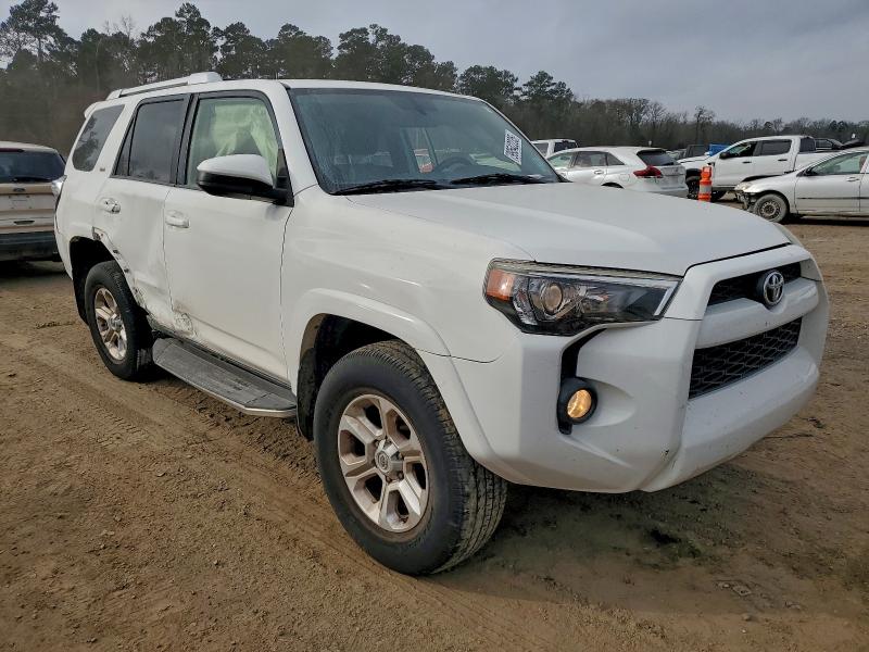Photo 4 from auction – 2016 TOYOTA 4RUNNER SR with VIN JTEBU5JR1G5395273