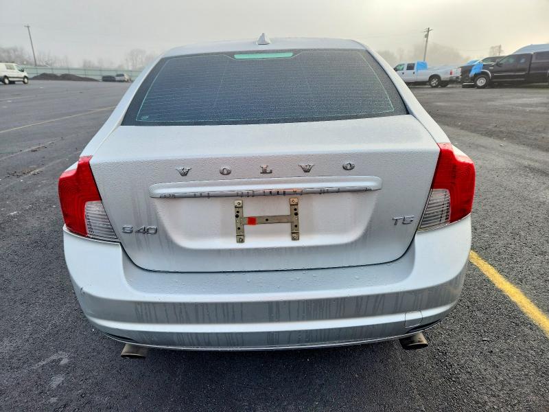 Photo 6 from auction – 2011 VOLVO S40 T5 with VIN YV1672MS7B2536846
