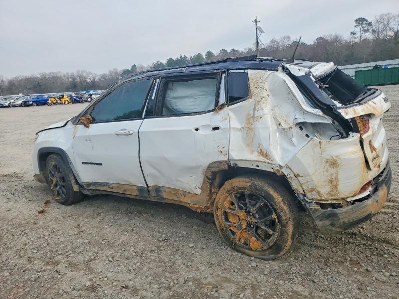 Photo 2 from auction – 2024 JEEP COMPASS with VIN 3C4NJDBN8RT123015