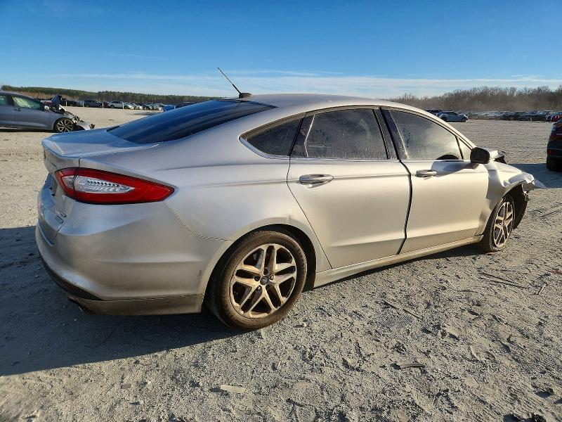 Photo 3 from auction – 2014 FORD FUSION with VIN 3FA6P0HD2ER161850