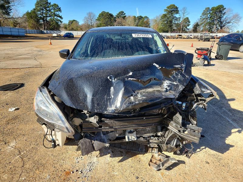 Photo 5 from auction – 2015 NISSAN SENTRA with VIN 3N1AB7AP0FL644521