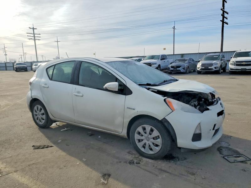 Photo 4 from auction – 2012 TOYOTA PRIUS C with VIN JTDKDTB31C1508580