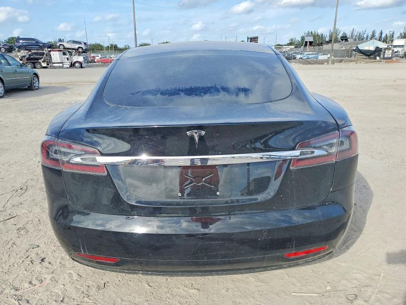 Photo 6 from auction – 2017 TESLA MODEL S with VIN 5YJSA1E1XHF205254