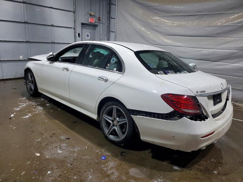 Photo 2 from auction – 2017 MERCEDES-BENZ E 300 4MAT with VIN WDDZF4KB6HA020924