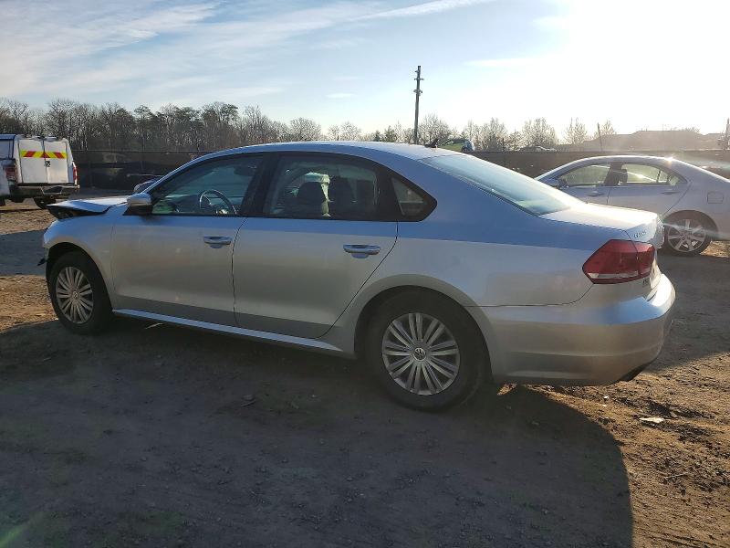 Photo 2 from auction – 2014 VOLKSWAGEN PASSAT with VIN 1VWAP7A33EC014611