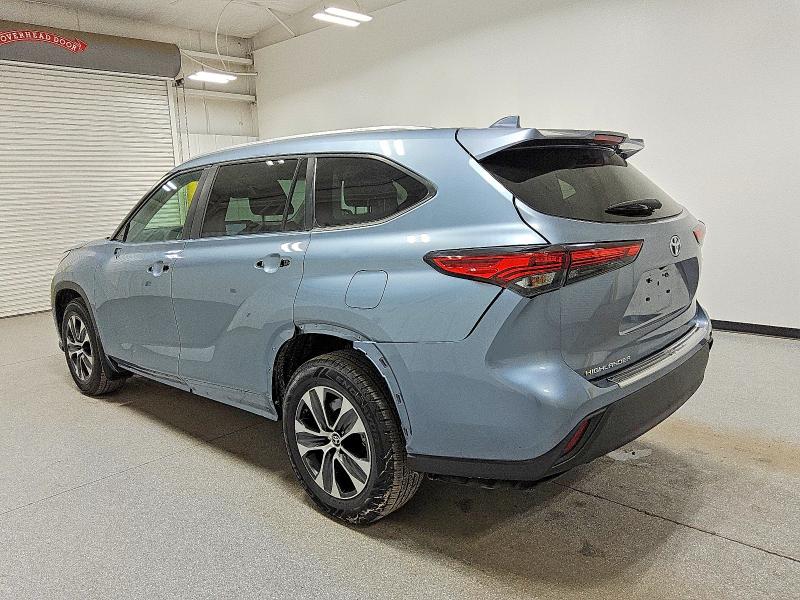 Photo 2 from auction – 2023 TOYOTA HIGHLANDER with VIN 5TDKBRCH7PS135329
