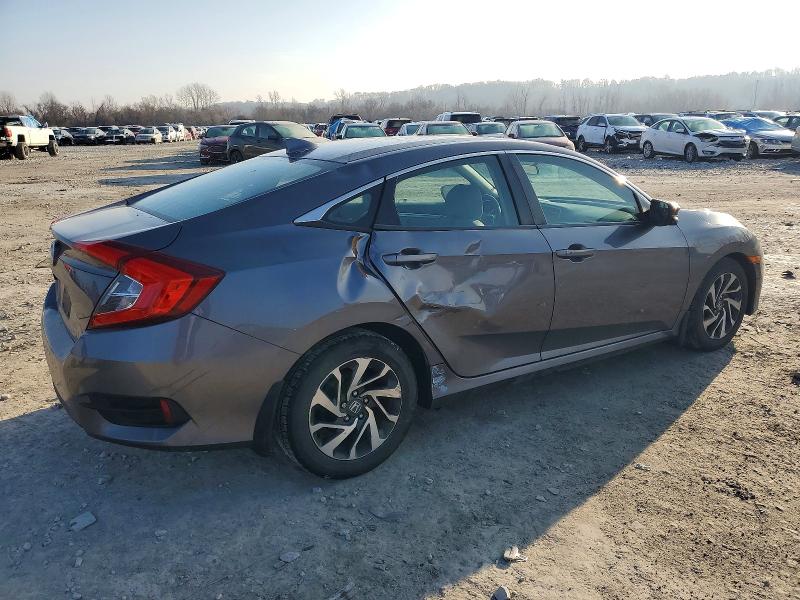 Photo 3 from auction – 2017 HONDA CIVIC EX with VIN 19XFC2F71HE032041