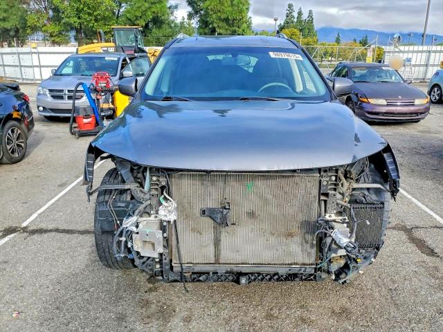 Photo 5 from auction – 2015 NISSAN PATHFINDER with VIN 5N1AR2MN8FC670328