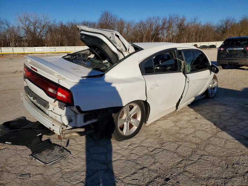 Photo 3 from auction – 2013 DODGE CHARGER with VIN 2C3CDXBG8DH501941
