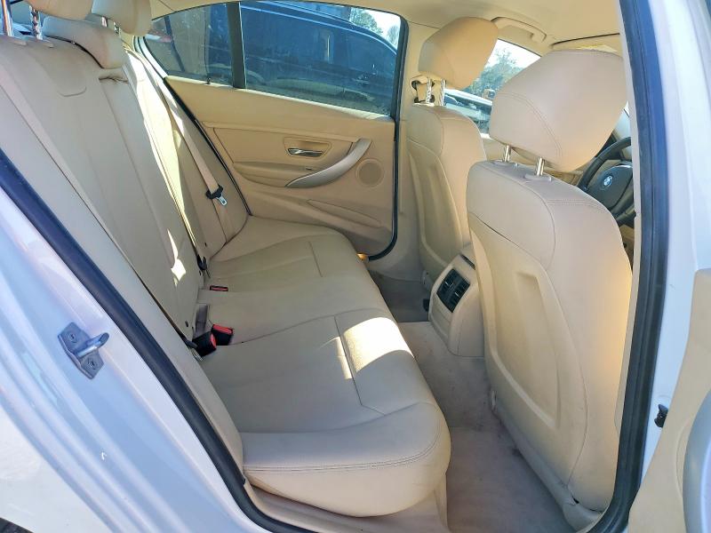 Photo 10 from auction – 2016 BMW 320 I with VIN WBA8A9C51GK618743