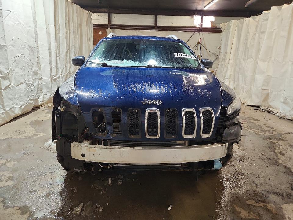 Photo 5 from auction – 2018 JEEP CHEROKEE with VIN 1C4PJMCB3JD557978