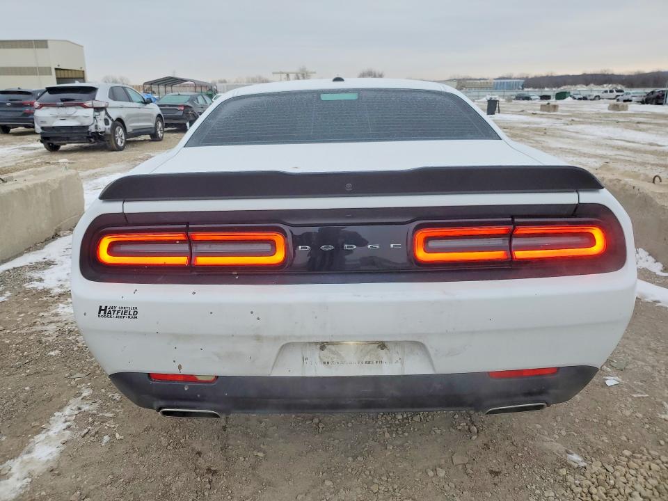 Photo 6 from auction – 2023 DODGE CHALLENGER with VIN 2C3CDZAG8PH526131
