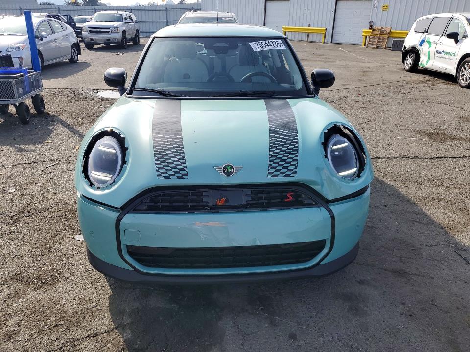 Photo 5 from auction – 2025 MINI COOPER S with VIN WMW23GD08S2W13717
