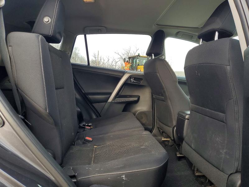 Photo 11 from auction – 2017 TOYOTA RAV4 XLE with VIN 2T3RFREV0HW576175