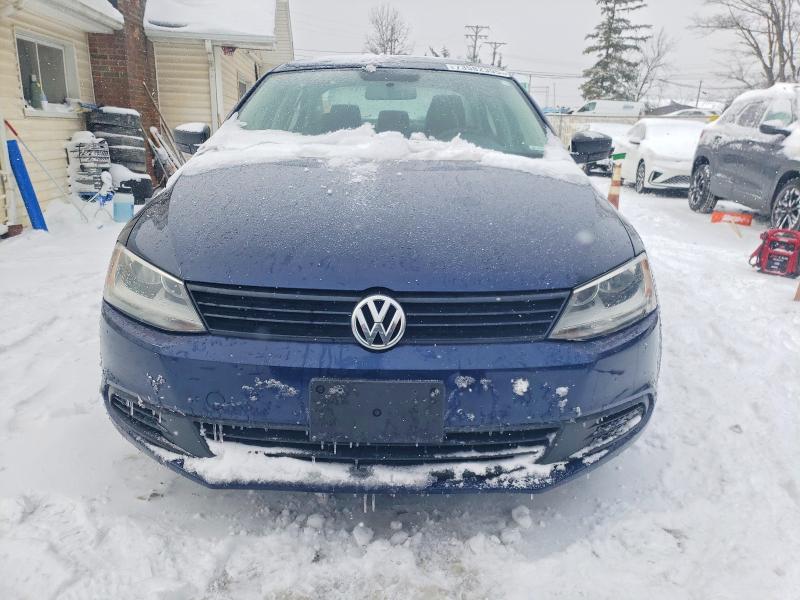 Photo 5 from auction – 2013 VOLKSWAGEN JETTA BASE with VIN 3VW2K7AJ8DM208002