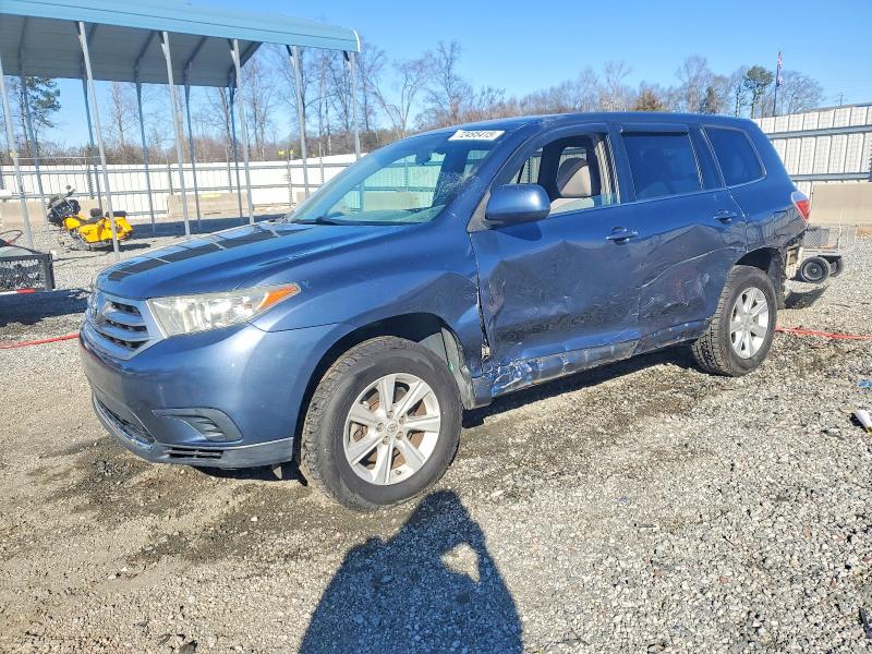 TOYOTA HIGHLANDER 2013 with VIN 5TDZA3EH9DS036843 - Photo from auction