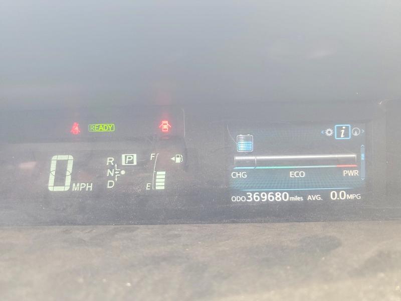 Photo 9 from auction – 2015 TOYOTA PRIUS V with VIN JTDZN3EU9FJ027867