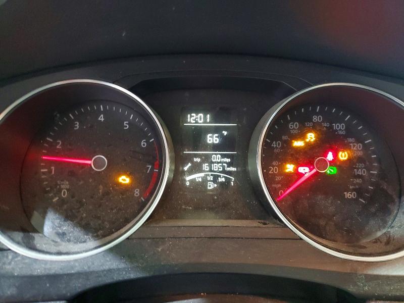 Zdjęcie 9 z aukcji – 2017 VOLKSWAGEN JETTA z VIN 3VW2B7AJ9HM222092