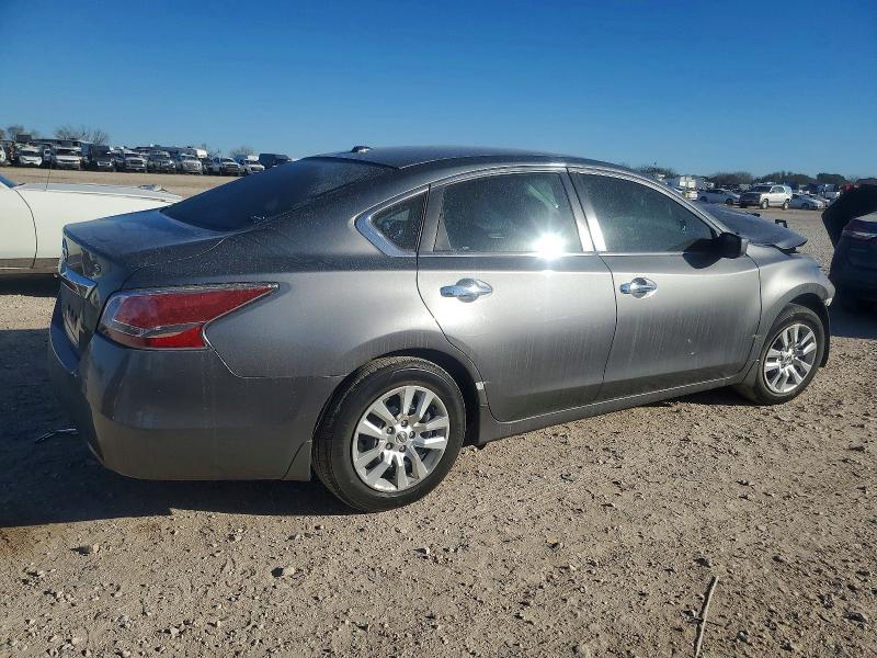 Photo 3 from auction – 2015 NISSAN ALTIMA 2.5 with VIN 1N4AL3AP9FN400309