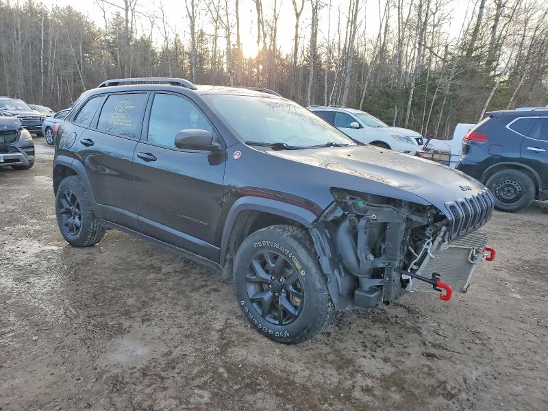 Photo 4 from auction – 2018 JEEP CHEROKEE T with VIN 1C4PJMBX0JD616563