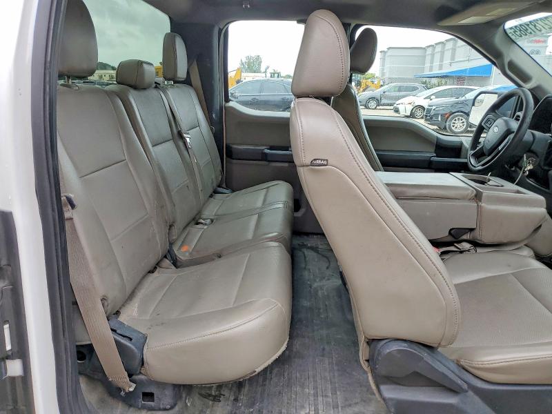 Photo 10 from auction – 2016 FORD F150 SUPER with VIN 1FTEX1C80GFA56388