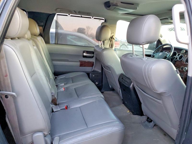 Photo 11 from auction – 2010 TOYOTA SEQUOIA with VIN 5TDJW5G1XAS032838