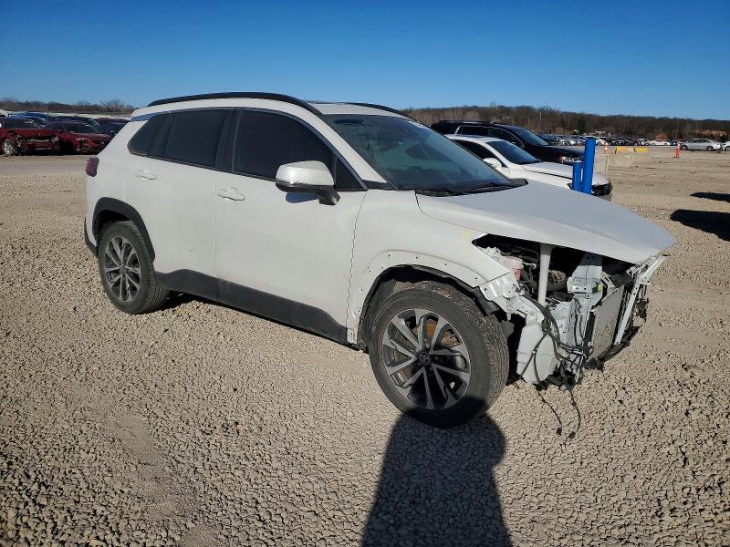 Photo 4 from auction – 2022 TOYOTA COROLLA CROSS with VIN 7MUDAABG9NV025052