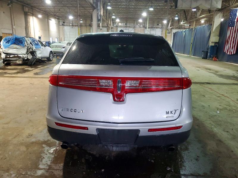 Photo 6 from auction – 2011 LINCOLN MKT with VIN 2LMHJ5AT7BBJ54986