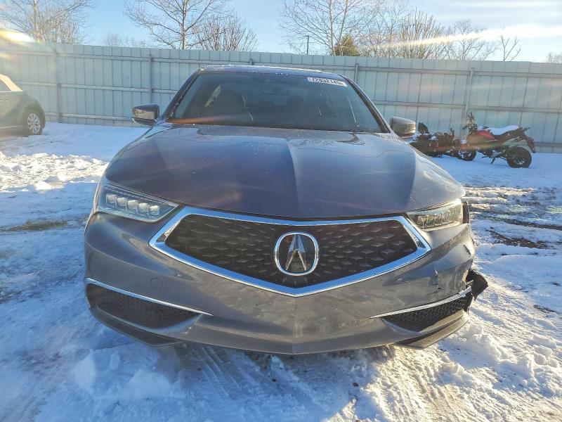 Photo 5 from auction – 2018 ACURA TLX with VIN 19UUB2F38JA008871