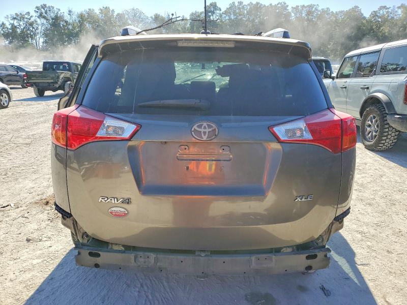 Photo 6 from auction – 2014 TOYOTA RAV4 with VIN 2T3WFREV9EW128189