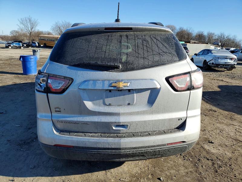 Photo 6 from auction – 2017 CHEVROLET TRAVERSE L with VIN 1GNKVGKDXHJ101174