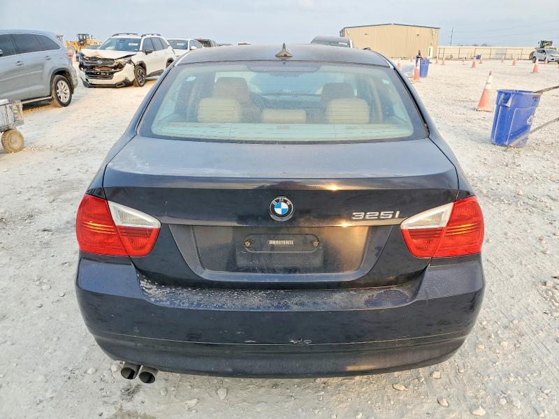 Photo 6 from auction – 2006 BMW 325 with VIN WBAVB13536KX62679