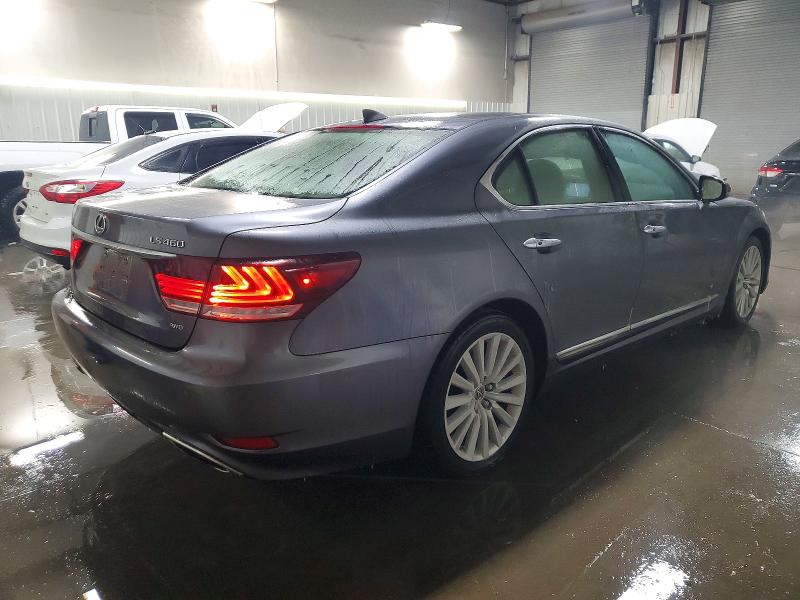 Photo 3 from auction – 2017 LEXUS LS 460 with VIN JTHCL5EF5H5028856