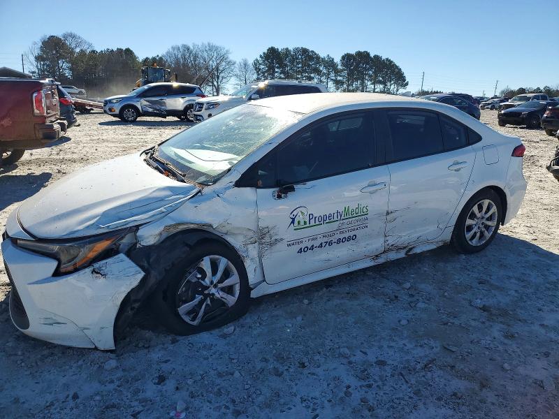 TOYOTA COROLLA LE 2020 with VIN 5YFEPRAEXLP129616 - Photo from auction