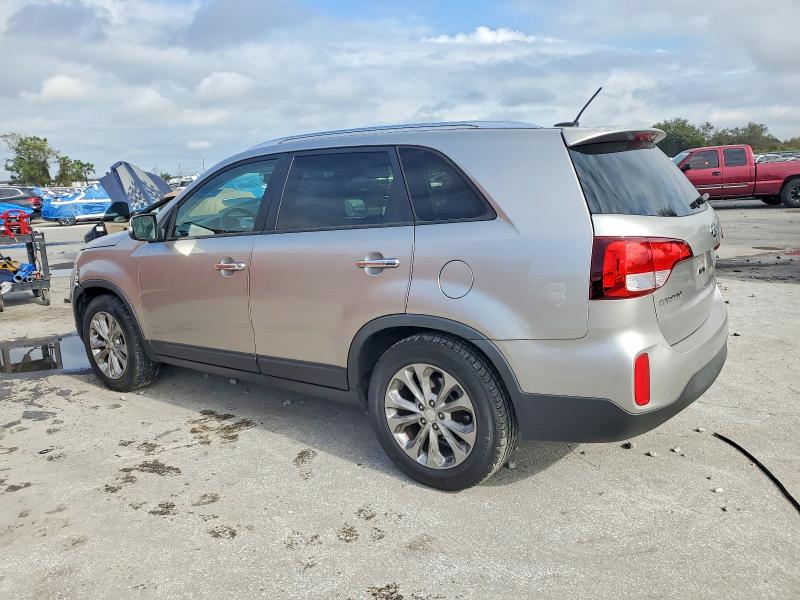 Photo 2 from auction – 2015 KIA SORENTO EX with VIN 5XYKU4A71FG609021
