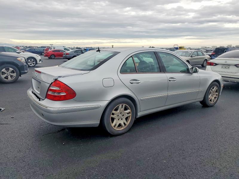 Photo 3 from auction – 2003 MERCEDES-BENZ E 320 with VIN WDBUF65J93A131283