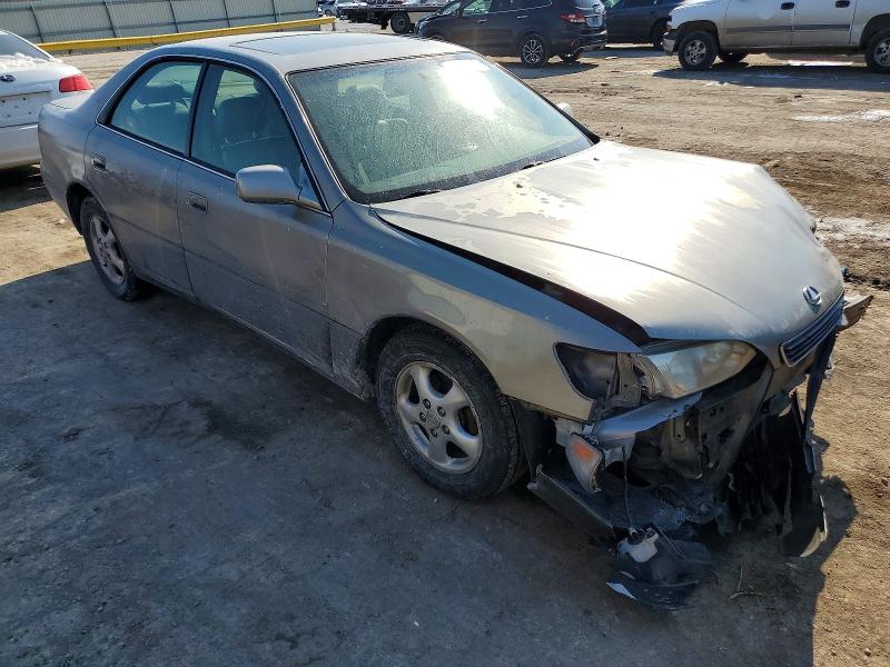 Photo 4 from auction – 1998 LEXUS ES 300 with VIN JT8BF28G4W5020119