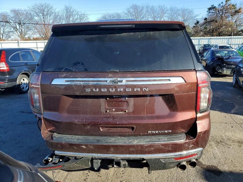 Photo 6 from auction – 2022 CHEVROLET SUBURBAN K with VIN 1GNSKFKD3NR308019