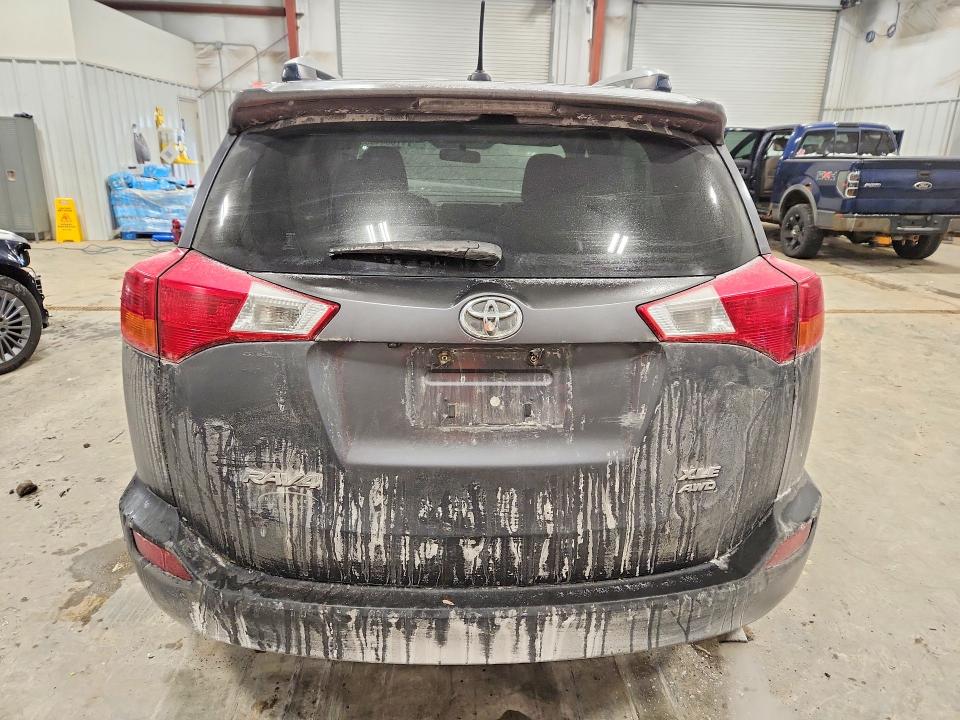Photo 6 from auction – 2014 TOYOTA RAV4 XLE with VIN JTMRFREV6ED068141