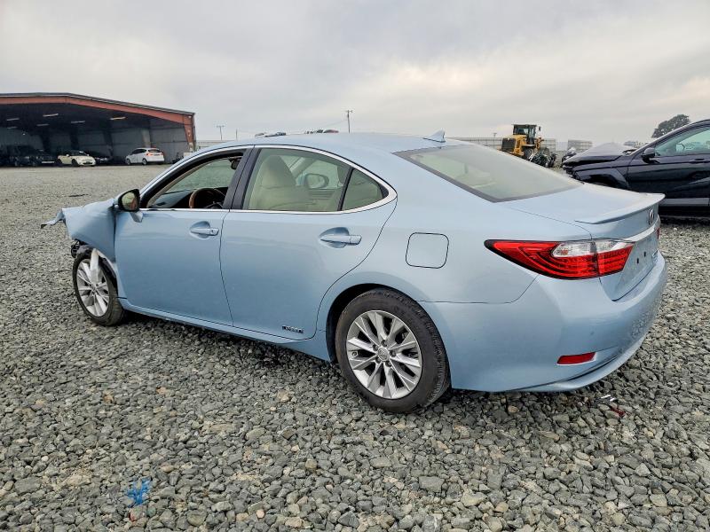 Photo 2 from auction – 2014 LEXUS ES 300H with VIN JTHBW1GG5E2054081