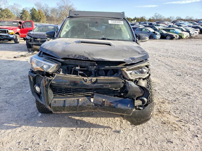 Photo 5 from auction – 2018 TOYOTA 4RUNNER SR with VIN JTEBU5JR7J5545734